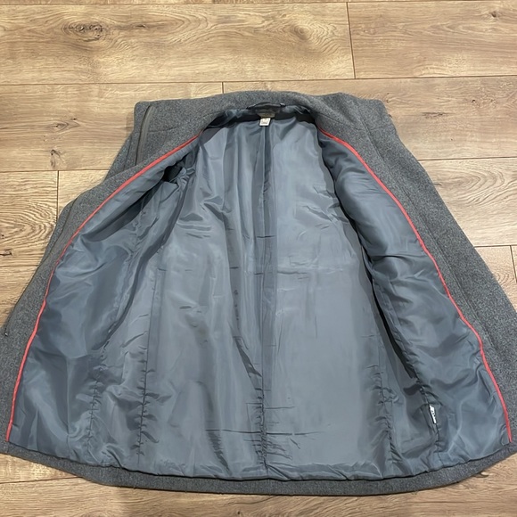 Cocoon coat in Italian stadium-cloth wool blend - Picture 3 of 6